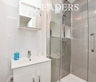 1 bedroom in a house share to rent - Photo 6