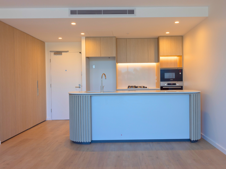 Sublet - 1208/180 Marine Parade, Labrador QLD 4215 - House For Rent | Domain - Photo 3