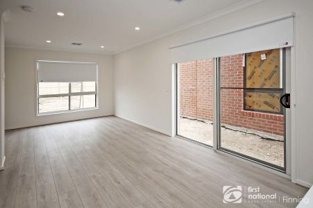 Brand-New Double-Storey Home in a Prime Location - Photo 2