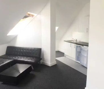 2 Bed Flats - Photo 3