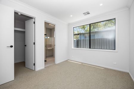 Modern Living with Space&comma; Style & Convenience - Photo 4