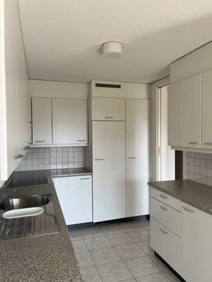 Profitez d'un spacieux 4,5 pièces lumineux dans un quartier paisible - Photo 1