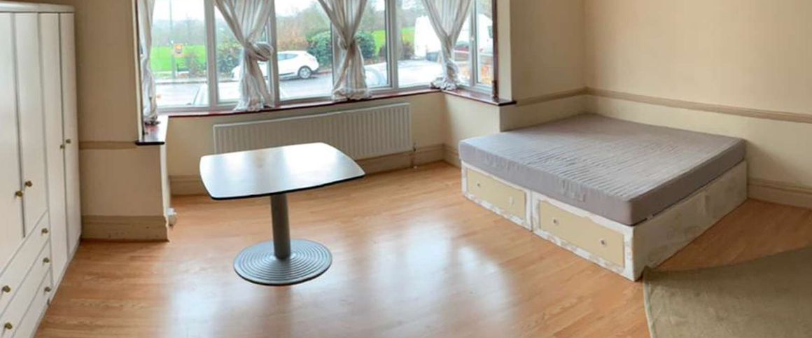 Queens Road Room GB - Photo 1