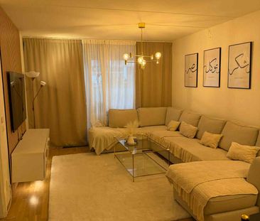 Karin Larssons Väg, Sköndal - Foto 2