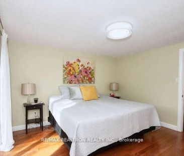 Condo Townhouse For Lease | N9268724 - Photo 4