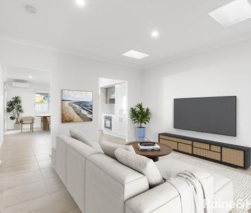 Modern stylish four-bedroom duplex, located in Milton - Photo 1