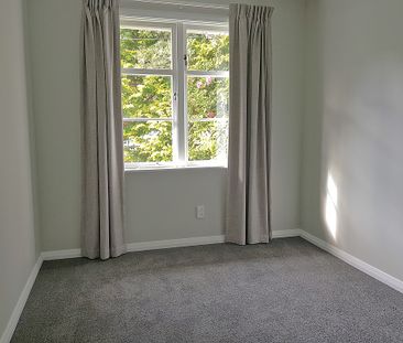 98 Melbourne Road, Island Bay Wellington 6023 - Photo 5