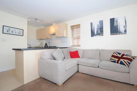 1 bedroom flat to rent - Photo 2