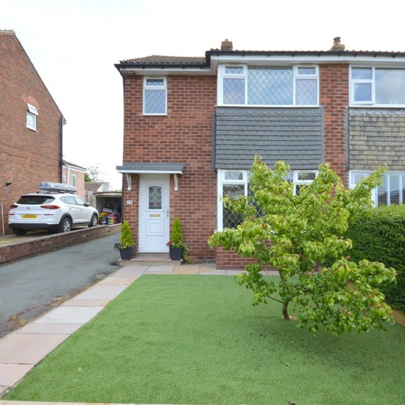 Robin Royd Drive, Mirfield, West Yorkshire, WF14 - Photo 1