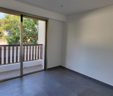 Location Appartement 3 pièces 75m² VILLENEUVE LOUBET 06270 - Photo 1