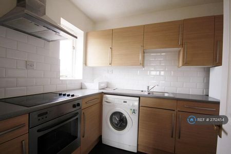 1 bedroom flat to rent - Photo 3