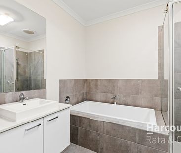 Stylish Living with Floorboards - Photo 4