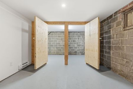 For Lease - 231 Park Street Unit# 1, Hamilton, Ontario - Photo 3