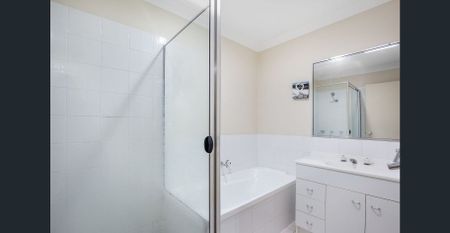 Villa Samos - Private End Townhouse - Photo 5