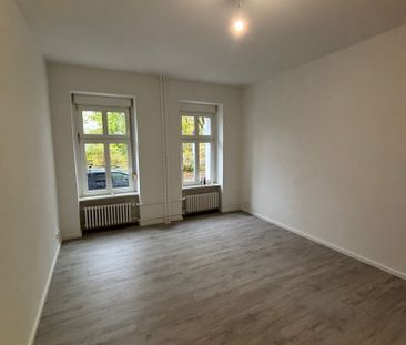 Wohnung mit Wohlfühlcharakter – saniert, moderner Vinylboden, Dusch... - Foto 1