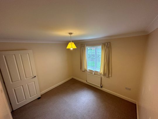 2 Bed Flat, Fielding Court, LS27 - Photo 1