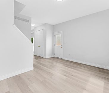 For Lease - 120 Jansen Avenue, Kitchener, Ontario - Photo 6