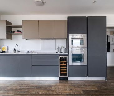 3 bedroom terraced house to rent - Photo 2