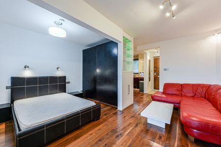 Studio to rent - Photo 5