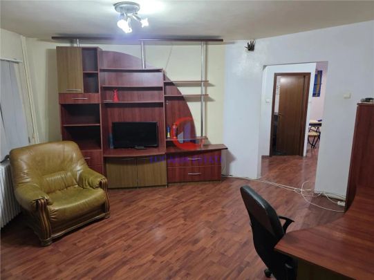 Apartament 2 camere – Zona Soarelui | Etaj 1 | Decomandat - Photo 1