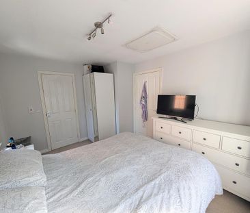 3 bedroom semi-detached house to rent - Photo 6