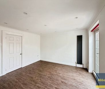 Croft Road, Newmarket - Photo 4