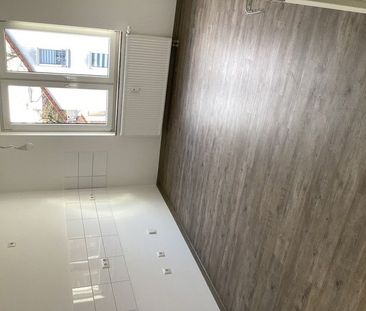 Ansprechende 4-Zimmer-Wohnung mit Balkon - Photo 2