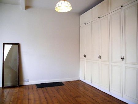 3 bedroom flat to rent - Photo 3