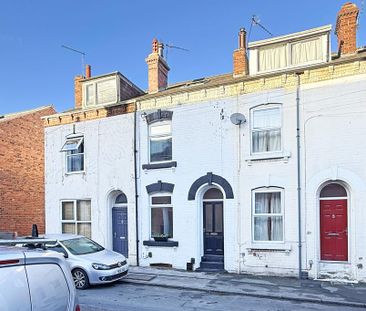 3 bedroom terraced house to rent - Photo 5