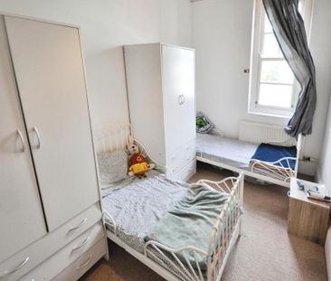 3 bedroom maisonette to rent - Photo 3