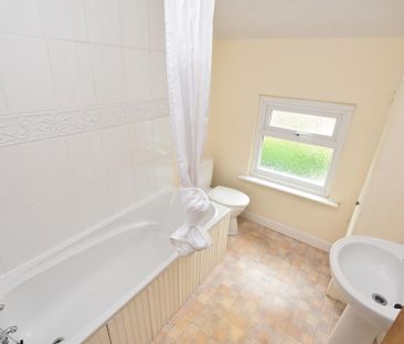2 bedroom terraced house to rent - Photo 5
