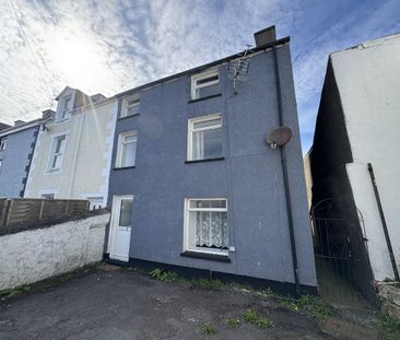 Victoria Road, Holyhead, LL65 - Photo 6