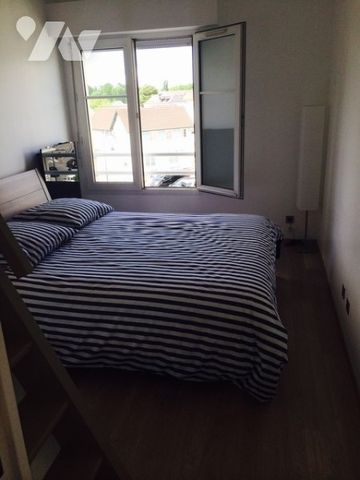 Appartement de type F2, centre ville de Lamorlaye, dans résidence sécurisée, offrant une entrée - Photo 3