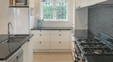 Beautiful 4 bedroom Villa in Birkehead - Photo 4