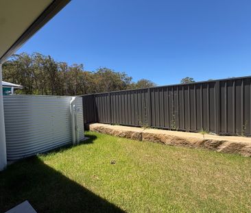 Modern 3-Bedroom Family Home with Ducted Air and Stylish Finishes - Photo 6