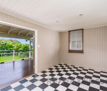 38 Ipswich Street, East Toowoomba QLD 4350 - House For Rent | Domain - Photo 2