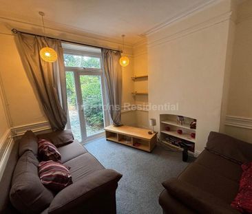 4 bedroom terraced house to rent - Photo 1