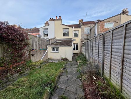 Vicarage Road, Redfield - Photo 3