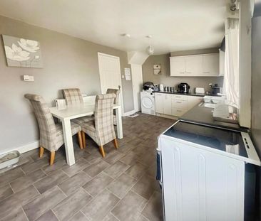 3 bedroom House To Let - Photo 6
