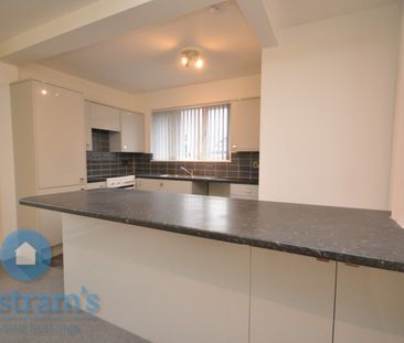 2 bed Flat for Rent - Photo 6