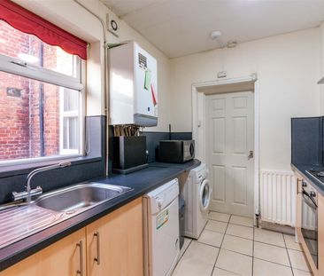 2 bed flat to rent in Addycombe Terrace, Heaton, NE6 - Photo 6