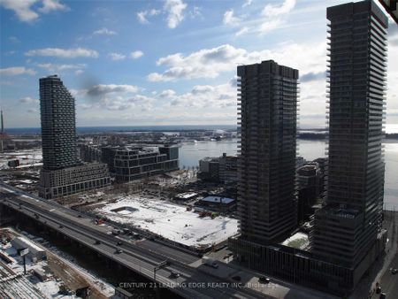 Market Wharf Lofts , #1909 - Photo 2
