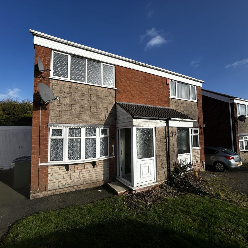 Ascot Close, Oldbury, B69 - Photo 1