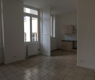 APPARTEMENT T3 A LOUER LYON 1ER ARRONDISSEMENT Annonciade-Saint-Benoit - Photo 2