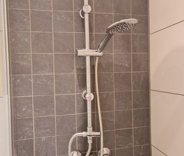 Gutenbergstr. helle 2-Zi-Altbau-Whg. mit EBK und Balkon im 1. OG pe... - Foto 6