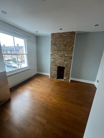 2 Bed Flat, Lewisham, SE4 - Photo 3
