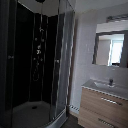 Studio à louer CIVRAY - Photo 4