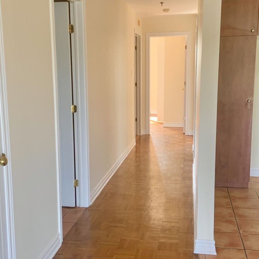 16669 Boul. de Pierrefonds, apt. 301 - Photo 1