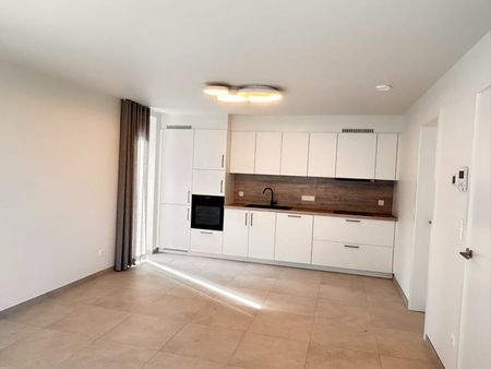 Appartement te huur - Foto 3