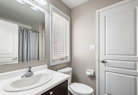 For Lease - 291 Pringle Avenue, Milton, Ontario - Photo 2